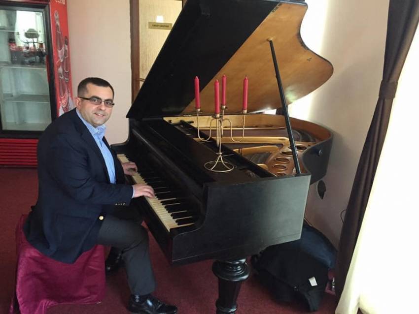 Samy Tuțac ◉ De ce provoacă muzica bisericească atâtea dispute?