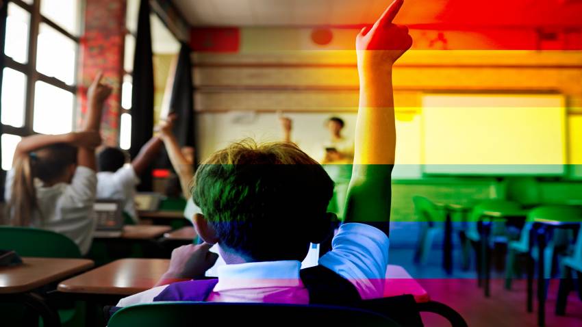 Guvernul Polonez se opune predării drepturilor LGBT în școli