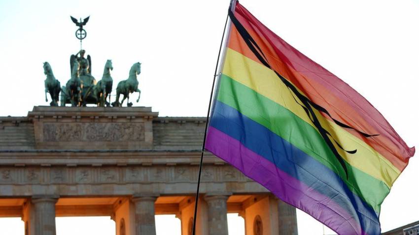 Moment istoric pentru Germania în vremuri de război: Plan de acțiune pentru protejarea comunităților LGBT