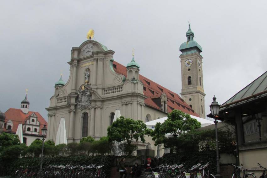 Rectorul Seminarului Catolic din Munchen: Acceptăm și viitori preoți homosexuali