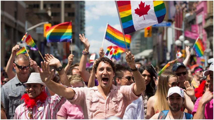 Ce mai face Trudeau: premiază Manuale Porno pentru Copii