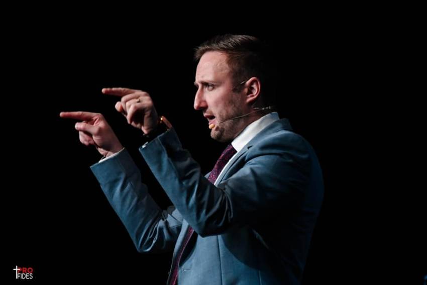 Tony Berbece ◉ Hristos nu ne-a promis…