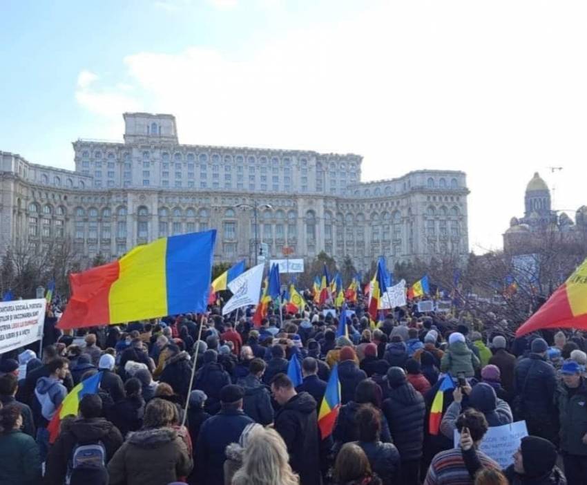 Tony Berbece ◉ Demonii comunismului vor să revină…