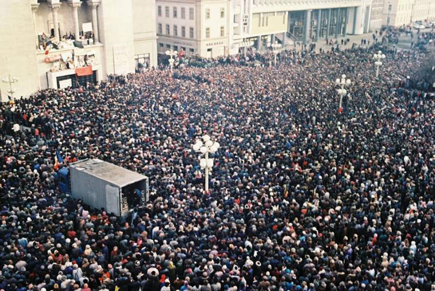 Poza Zilei ◉ Ottawa în 2022 este ce-a fost Timișoara în 1989. Simbolul planetar al libertății...