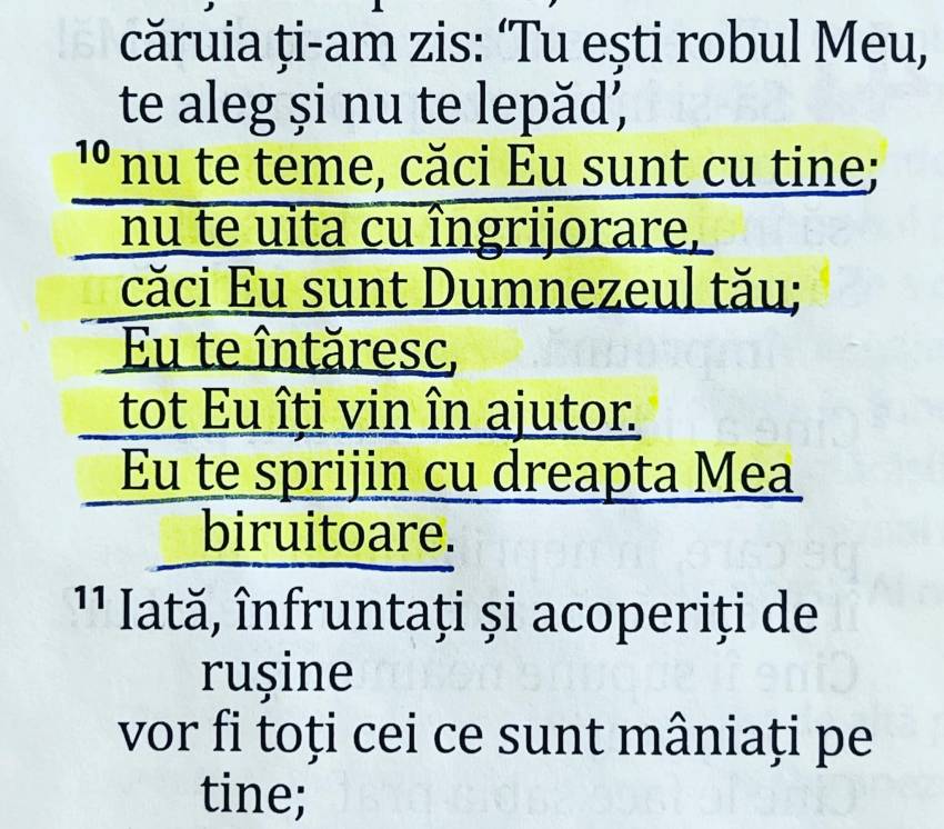 Tony Berbece ◉ De ce te uiți cu îngrijorare?