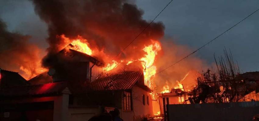 Locuinţa unui lider creștin și o Casă de Adunare aparţinând Oastei Domnului au fost mistuite de un incendiu!