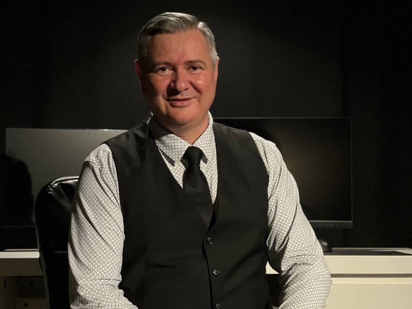 Florin Ianovici ◉ Elogiu frumuseții