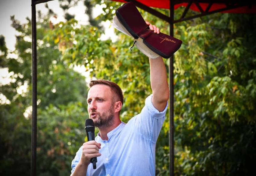 Tony Berbece ◉ Prea târziu…