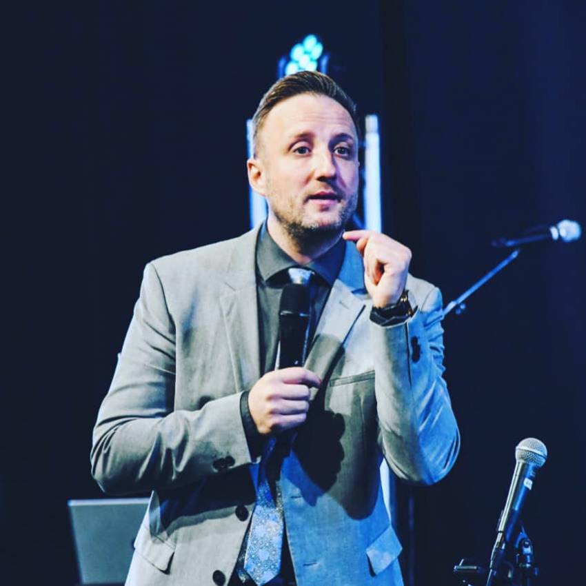 Tony Berbece ◉ Ipocrizie religioasă…