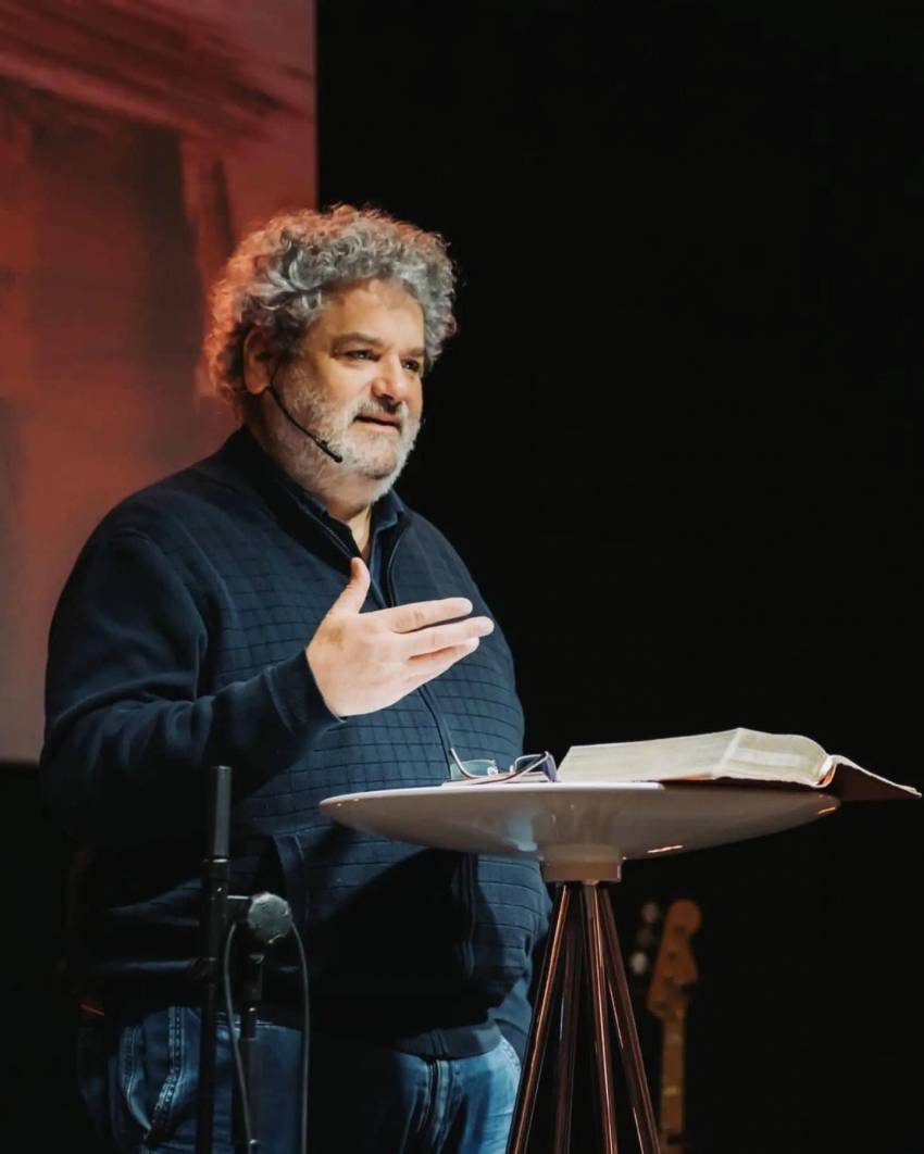 Joao Martins la Biserica 43 București