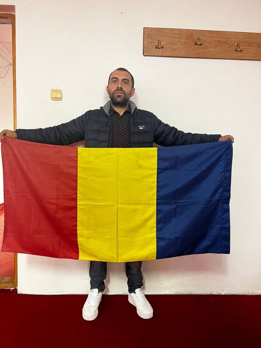 Sali Sabri ◉ La mulți ani, România!