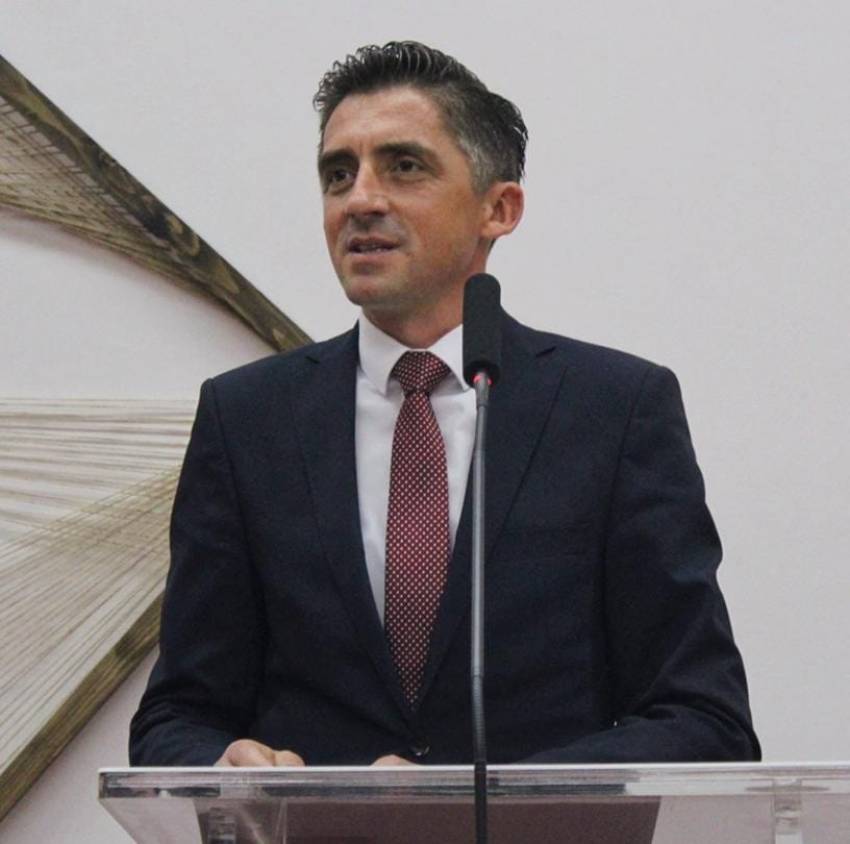 Daniel Bujeniţă ◉ Clarificări necesare!