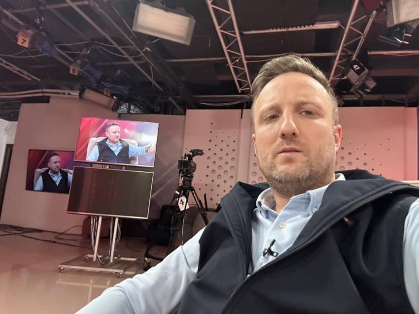 Tony Berbece ◉ Aveți libertatea…