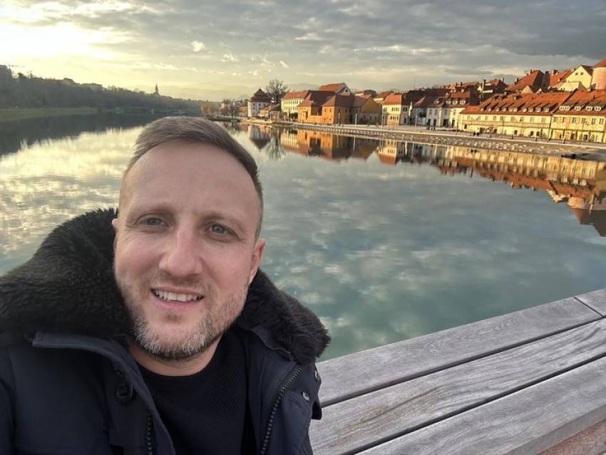 Tony Berbece ◉ Dacă nu te-a ucis, nu purta crucea…