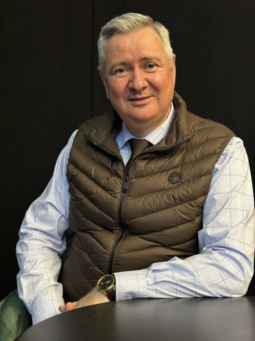Florin Ianovici ◉ Acum și apoi