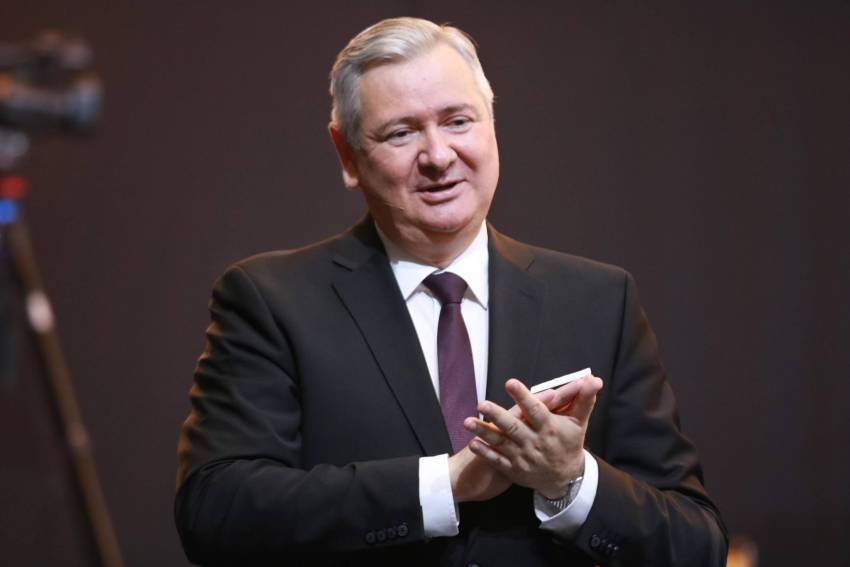 Florin Ianovici ◉ O iau înaintea zorilor