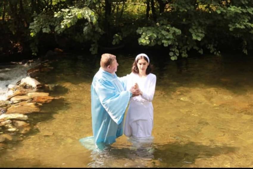 Tony Berbece ◉ Să vă zic o întâmplare minunată…