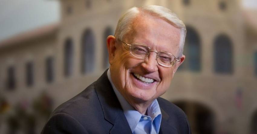 Pastorul Chuck Swindoll de la Stonebriar Community Church anunță pensionarea, ultima predică fiind programată pentru octombrie