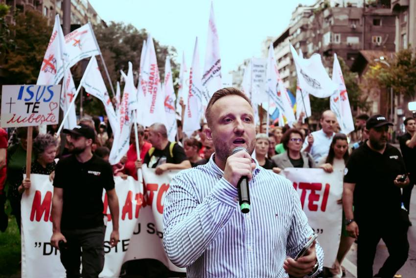 Tony Berbece ◉ Când puterea tăcută vorbește…