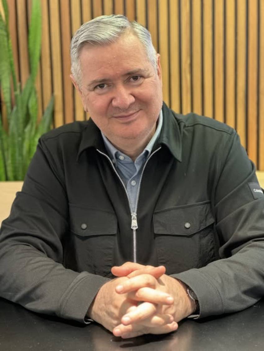 Florin Ianovici ◉ O formă ciudată a dezamăgirii