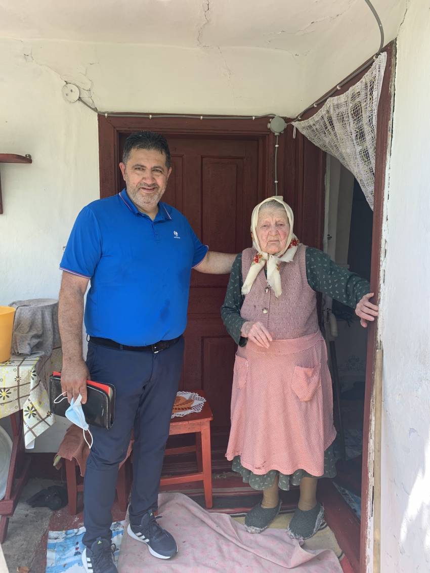 Nicolae Geantă ◉ Sora Hima, cea mai bătrână persoană de la leprozeria Tichilești