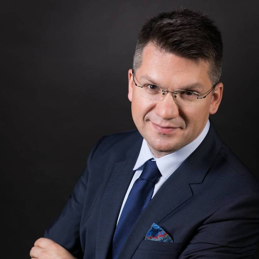 Mihai Neamțu ◉ Măreția Infinitului divin ar trebui să ne smerească...