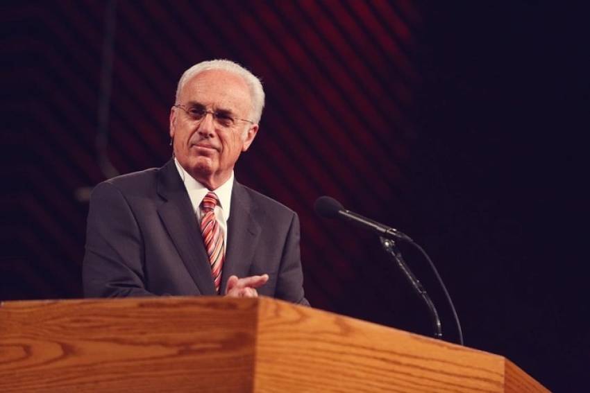 John MacArthur, renumit pastor și profesor al Bibliei, moare la 86 de ani
