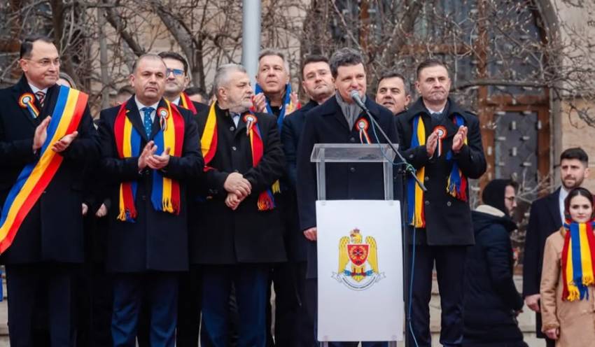 Florin Ianovici ◉ 24 ianuarie – sub același steag, dar nu împreună