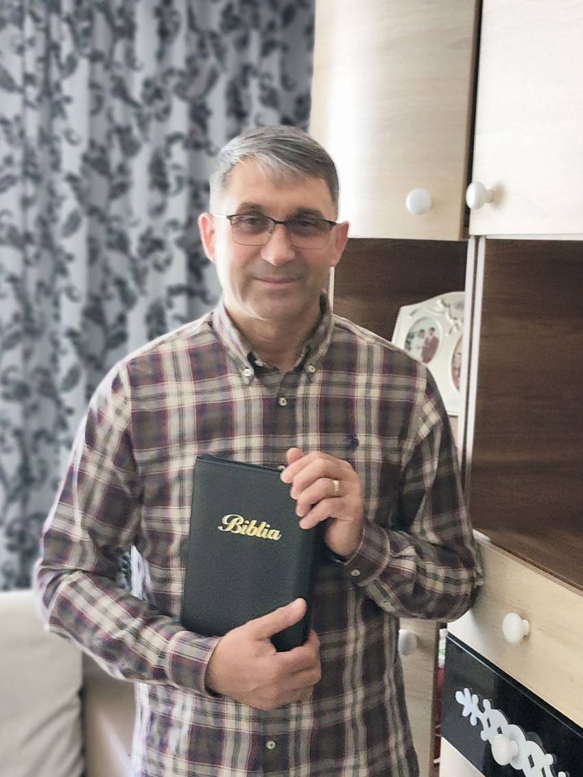 Leontică Costel ◉ O TURMĂ, UN PĂSTOR, MULȚI LUPI!