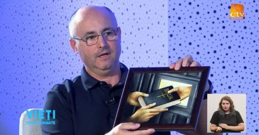 Credo TV: A fost șocat când prietenul lui s-a sinucis ◉ Invitat: Viorel Sîntoiu