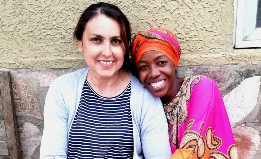 Adina Iuga ◉ Astăzi m-a vizitat Gloria. A auzit că nu sunt bine și a venit să mă vadă...