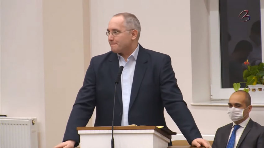Cătălin Miron ◉ Dumnezeu nu ne-a lăsat în pace