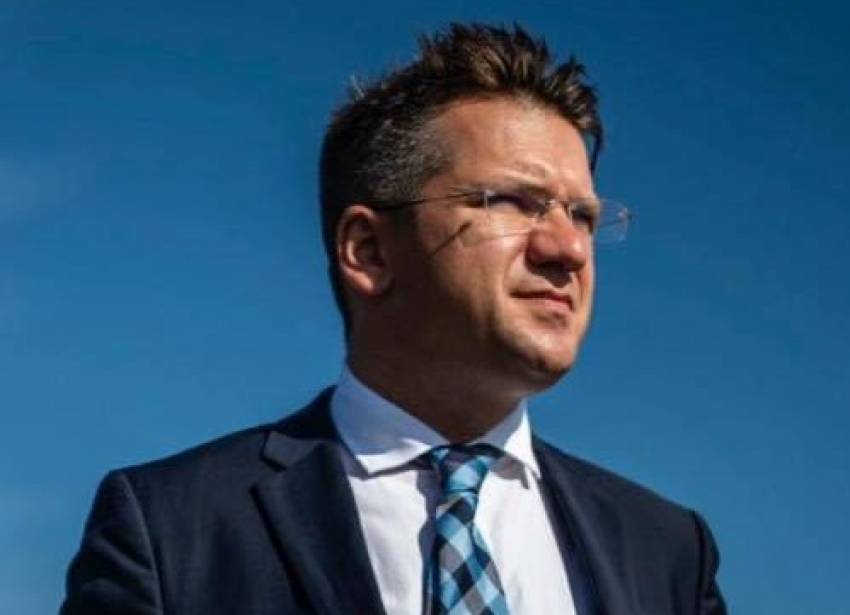 Mihail Neamțu, reacție la expoziția blasfemiatoare de la Parlamentul European: Astea sunt „valorile europene”?