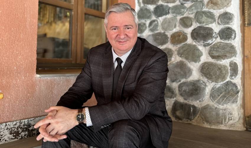 Florin Ianovici ◉ Ușa omului și ușa Domnului