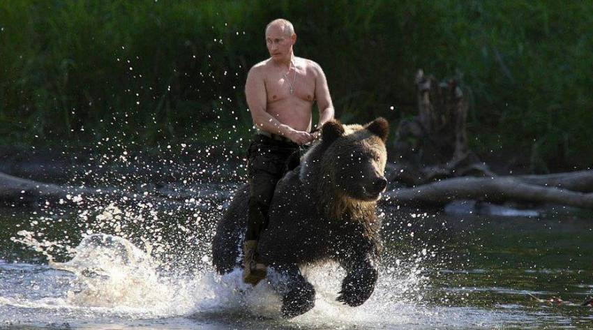 Costel Ghioancă ◉ PUTIN, BĂTĂUȘUL DIN CURTEA ȘCOLII!