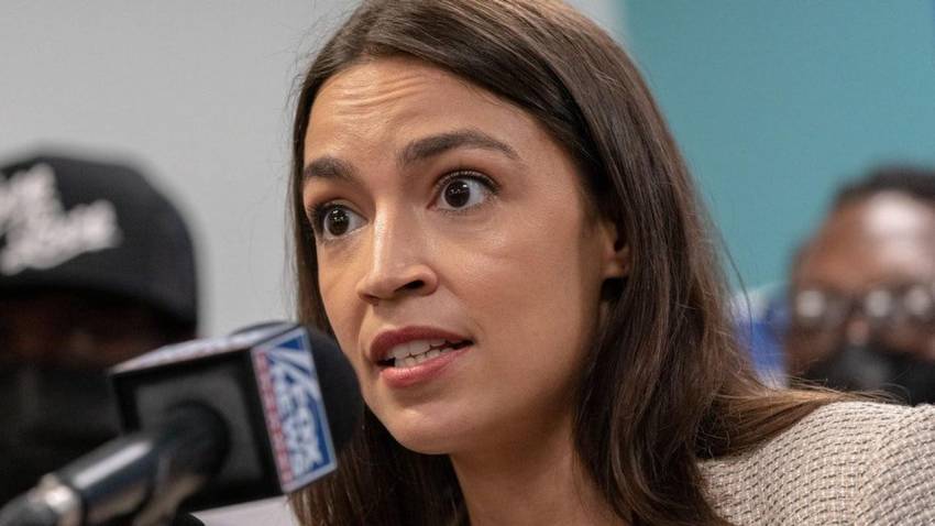 Ocasio Cortez: „Legea bătăilor inimii“ din Texas este un atac la adresa „persoanelor care au menstruație“