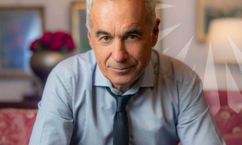 Cine este îngrozit de  o asemenea schimbare? Cei care își văd amenințate privilegiile și planurile de putere...