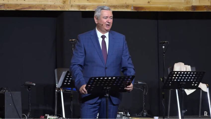 Florin Ianovici ◉ Cu rănile la vedere