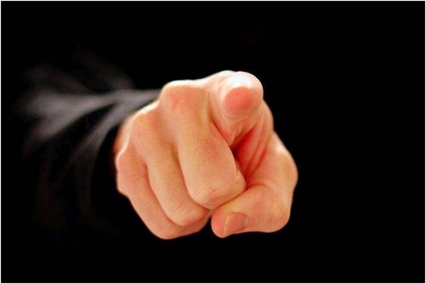 Tony Berbece ◉ Ești de vină…