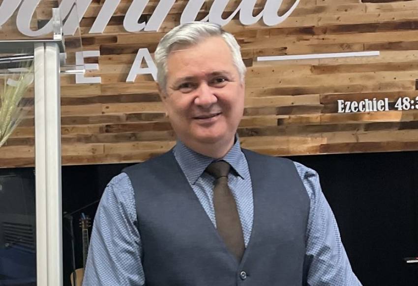 Florin Ianovici ◉ Dumnezeu știe ceea ce tu nu știi