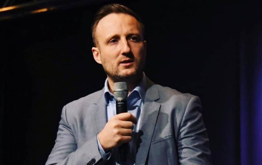 Tony Berbece ◉ Când Diavolul te atacă…