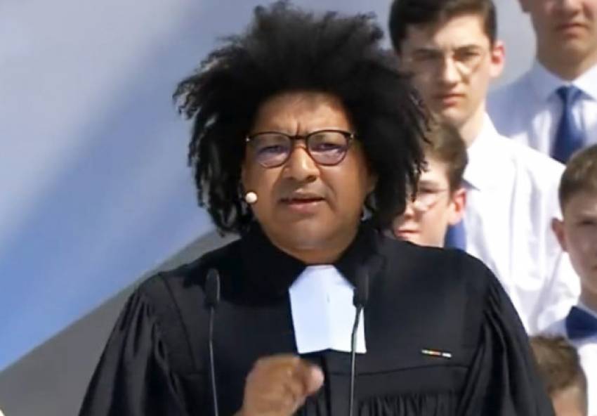 VIDEO | Pastor luteran din Germania, în fața a 20.000 de oameni: Dumnezeu e queer!