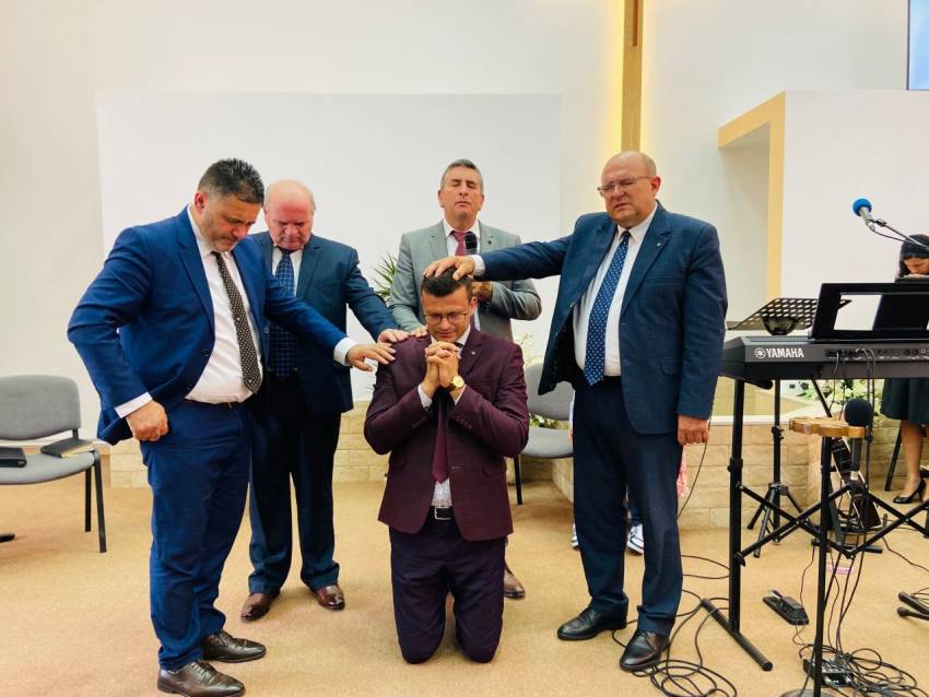 Investirea în slujba de pastor a fratelui Onisim Botezatu