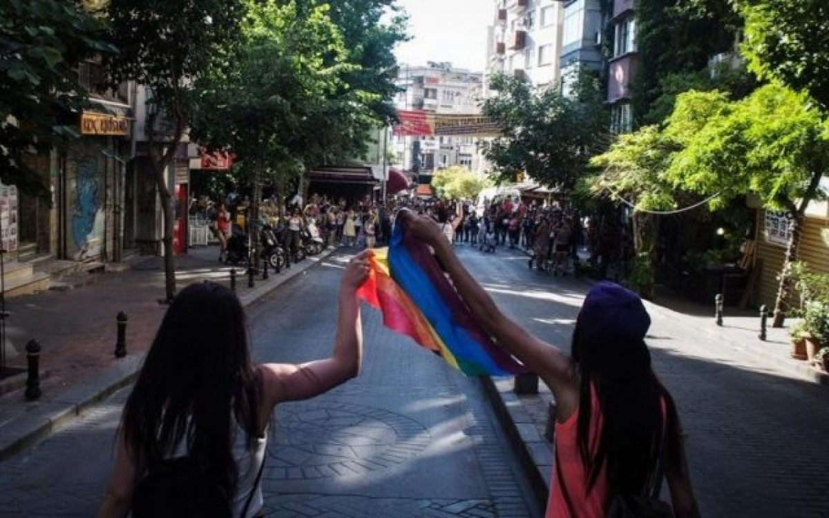 Record terifiant în Germania: În doar 2 ani, peste 70.000 de cupluri de sodomiţi s-au căsătorit legal...