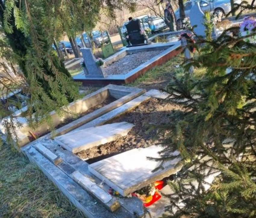 Obiectiv de Suceava.ro: Morminte profanate în cimitirul penticostal din Bodnăreni