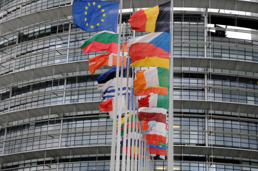 O nouă dezbatere despre avort în Parlamentul European – o nouă tentativă de a inventa „dreptul la avort”