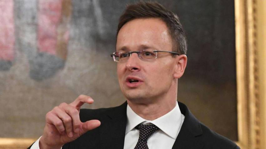 Ministrul de Externe al Ungariei a explicat legea anti-educație LGBT la CNN