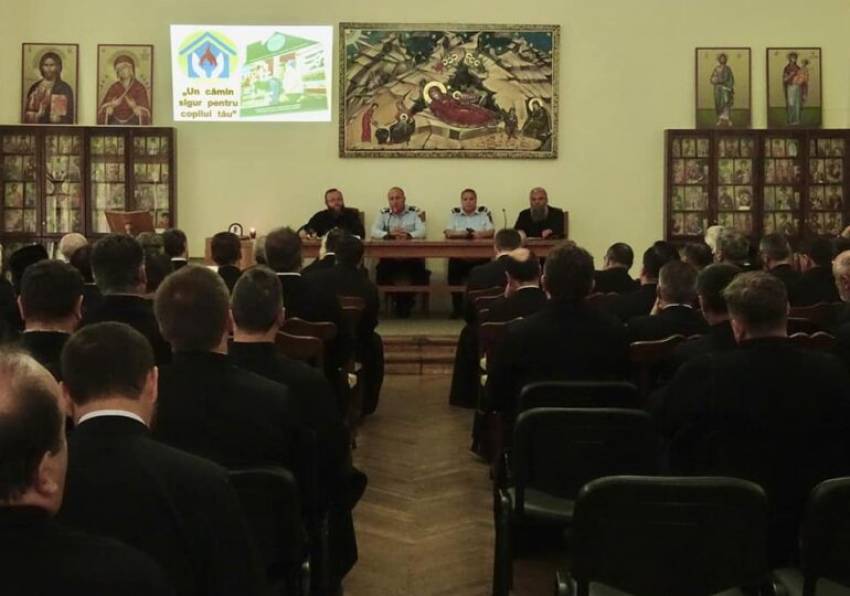 ISU a bătut palma cu BOR: Credincioșii vor asculta predici despre prevenirea accidentelor casnice