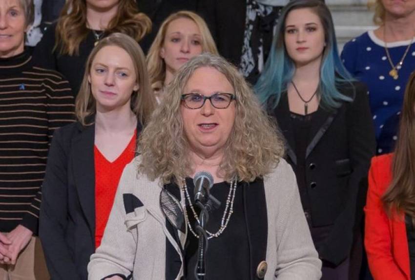 SUA au prima persoană transgender în guvern. Senatul a votat propunerea lui Biden