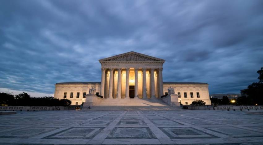 Curtea Supremă SUA susține interzicerea avortului peste 6 săptămâni de sarcină în Texas